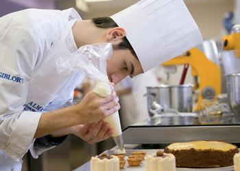 CORSO PROFESSIONALIZZANTE DI PASTICCERIA